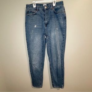 BDG Urban Outfitters Mom High Rise jeans size 29